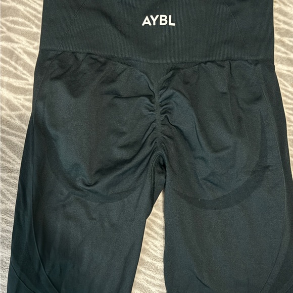 Abyl Leggings - size small - Picture 2 of 2